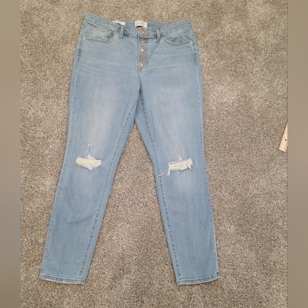 Universal Thread High Rise Skinny Jeans